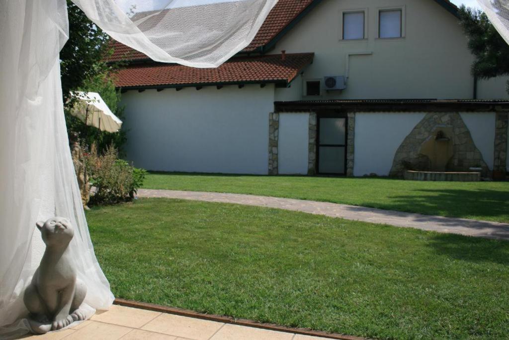 Hotel Arkadenhof Zur Puszta Graf Illmitz Zewnętrze zdjęcie